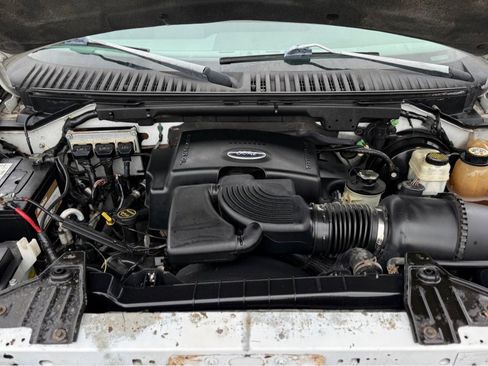 Used 2004 Ford Expedition XLT RWD image 21