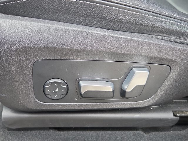 Used 2022 BMW X3 xDrive30i w/ Convenience Package AWD/4WD image 12