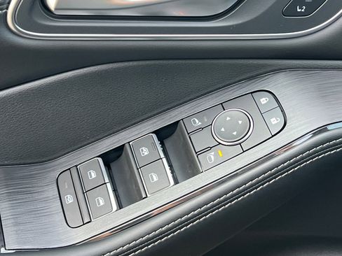 New 2026 Nissan Rogue Platinum w/ Platinum Premium Package image 13