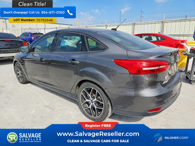 Used 2017 Ford Focus SEL FWD image 3