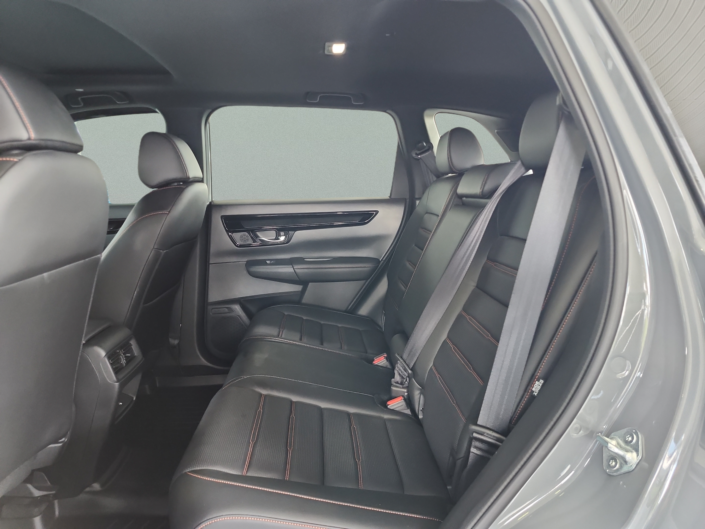 Used 2025 Honda CR-V Sport Touring image 18