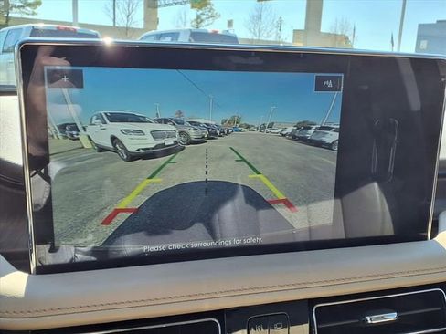 Certified 2023 Lincoln Nautilus Reserve image 18