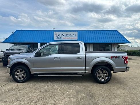 Used 2020 Ford F150 XLT w/ Equipment Group 302A Luxury AWD/4WD image 8