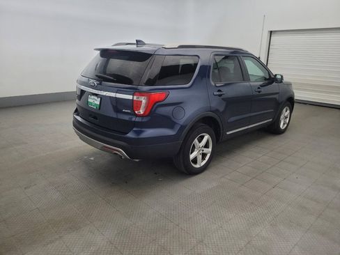 Used 2016 Ford Explorer XLT w/ Equipment Group 202A AWD/4WD image 9