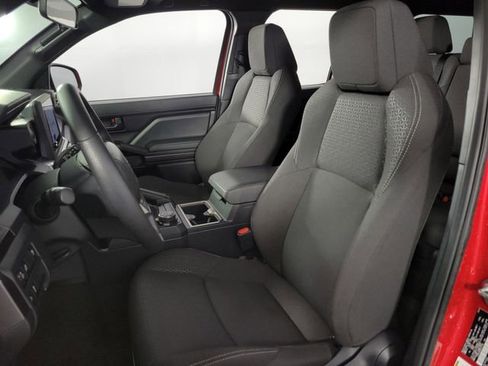 Used 2025 Toyota 4Runner SR5 image 14