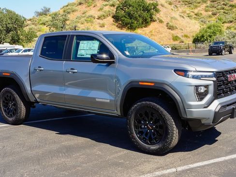 New 2026 GMC Canyon Elevation w/ Convenience Package RWD image 6