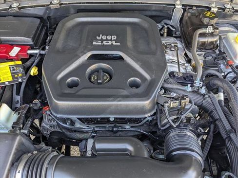 Used 2021 Jeep Wrangler Unlimited Rubicon image 22