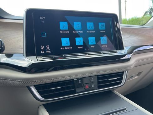 New 2026 Volkswagen Atlas SE FWD image 20