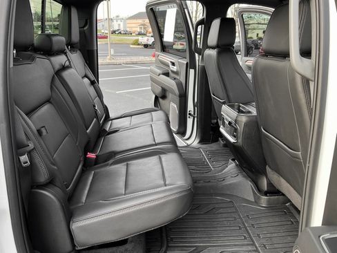 Used 2024 GMC Sierra 2500 Denali image 21