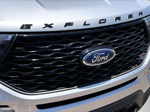 Used 2020 Ford Explorer ST w/ ST Street Pack AWD/4WD image 32