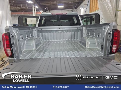 New 2026 GMC Sierra 1500 Elevation image 12