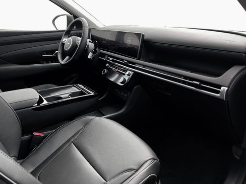 New 2026 Hyundai Tucson Limited image 15