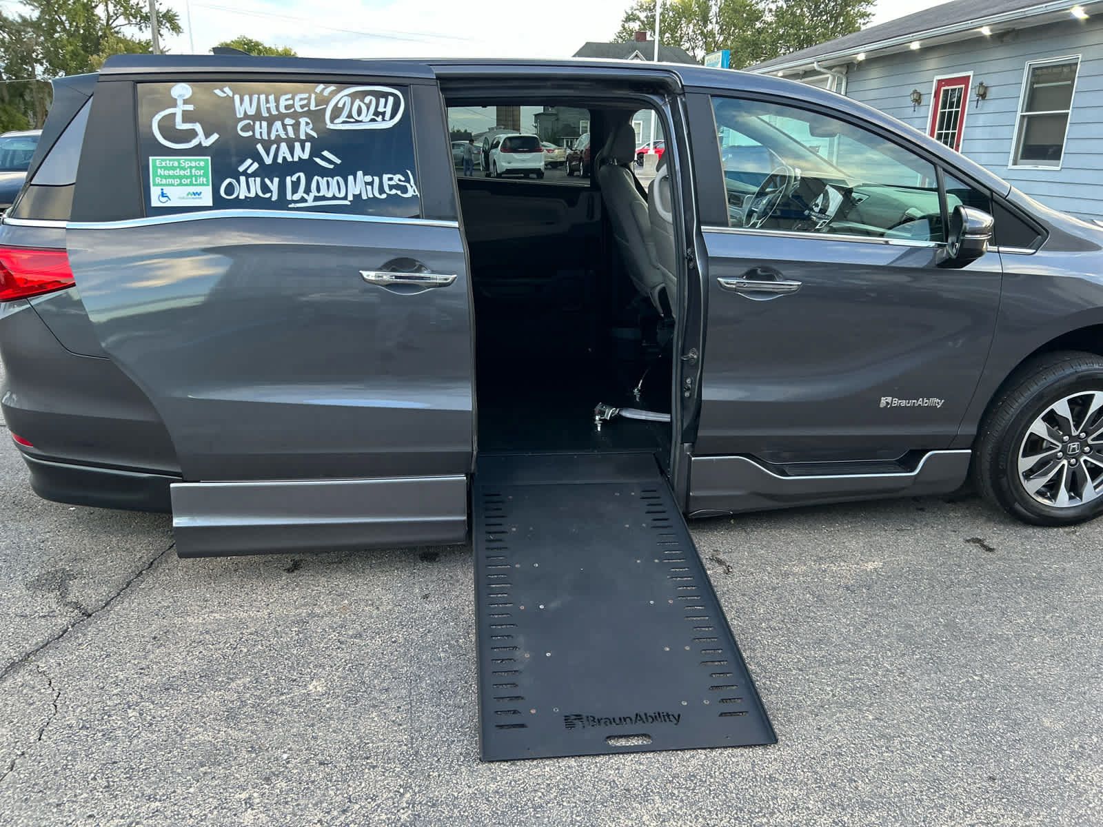 Used 2024 Honda Odyssey EX-L image 27
