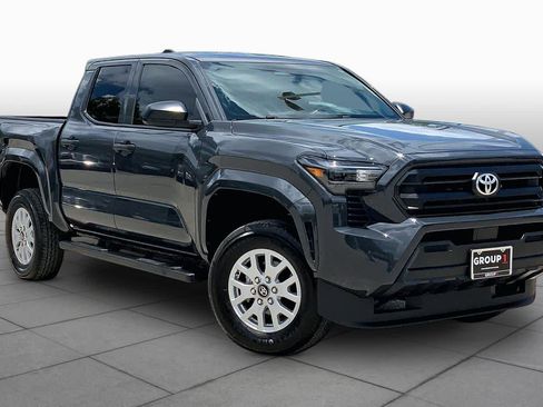 Used 2025 Toyota Tacoma SR RWD image 3