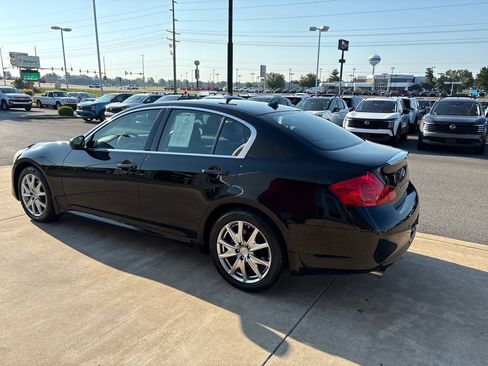 Used 2011 INFINITI G37 x Sedan w/ Premium Pkg AWD/4WD image 3