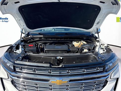 Used 2023 Chevrolet Suburban Premier image 35
