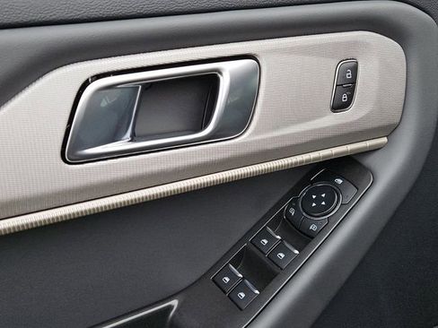 New 2026 Ford Explorer Active image 24