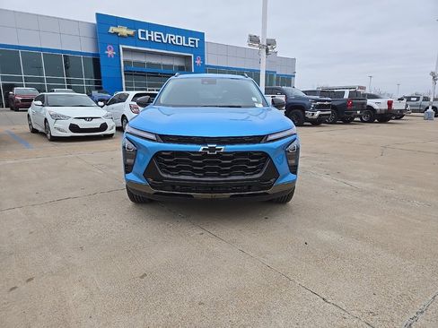 Used 2025 Chevrolet Trax ACTIV w/ Driver Confidence Package image 9