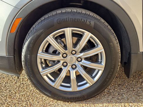 Used 2023 Cadillac XT4 Premium Luxury w/ Technology Package image 11