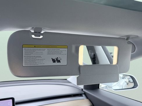 Used 2018 Tesla Model 3 Mid Range image 60