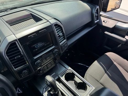 Used 2015 Ford F150 XLT w/ Equipment Group 302A Luxury AWD/4WD image 21