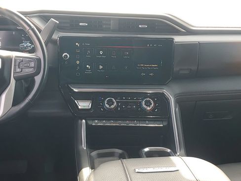 Used 2024 GMC Sierra 2500 Denali w/ Denali Reserve Package AWD/4WD image 15