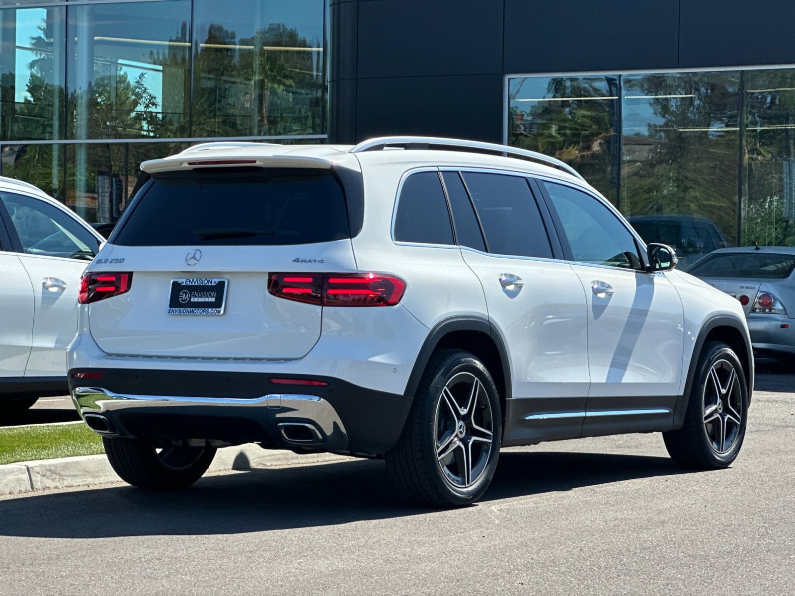 Certified 2026 Mercedes-Benz GLB 250 4MATIC image 3
