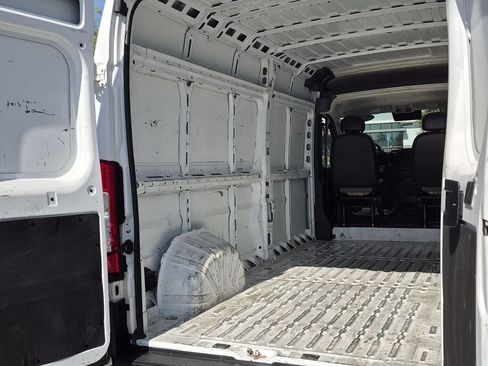 Used 2023 RAM ProMaster 2500 FWD image 25