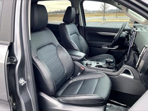 Certified 2024 Ford Ranger Lariat w/ FX4 Off-Road Package image 8