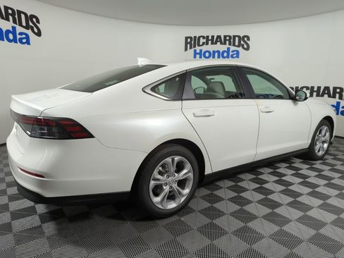 New 2025 Honda Accord LX image 5