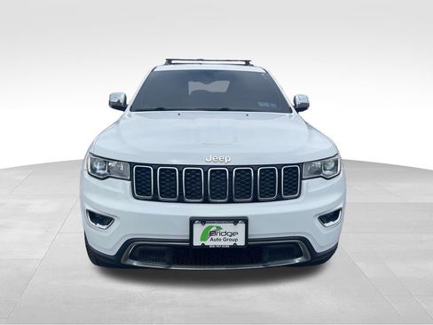 Used 2017 Jeep Grand Cherokee Limited image 2