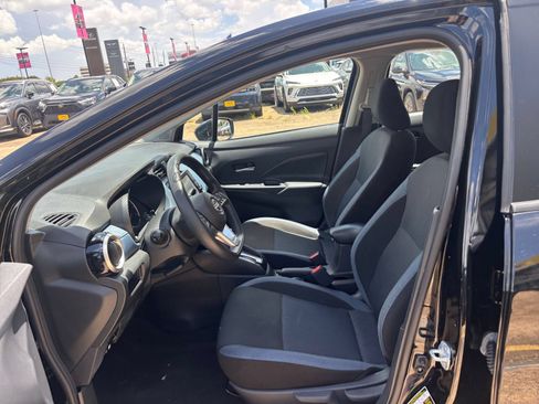 Used 2025 Nissan Versa SV w/ Trunk Package FWD image 24