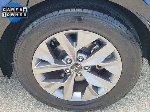 Used 2025 Kia Sportage SX FWD image 9