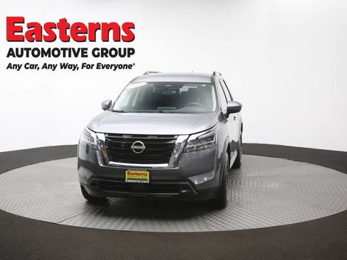 Used 2022 Nissan Pathfinder SV AWD/4WD image 56
