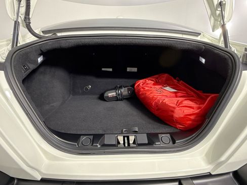 Used 2023 Ferrari Roma RWD image 26