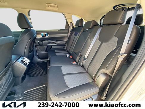 New 2026 Kia Sorento LX image 20