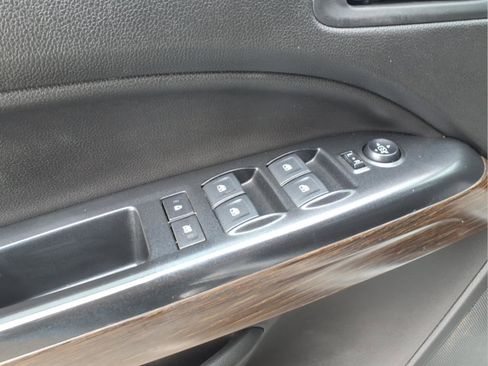 Used 2018 GMC Canyon Denali image 13