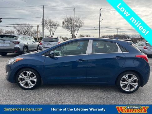 Used 2015 Hyundai Elantra GT w/ Option Group 02 image 2