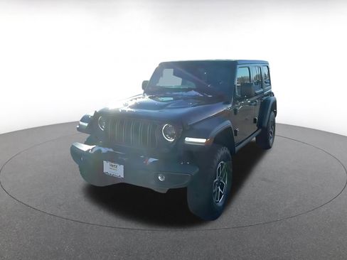 Used 2025 Jeep Wrangler Unlimited Rubicon image 16