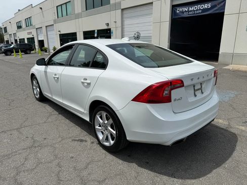 Used 2015 Volvo S60 T5 FWD image 9