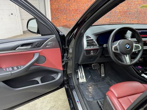 Certified 2023 BMW X3 xDrive30i w/ M Sport Package image 9