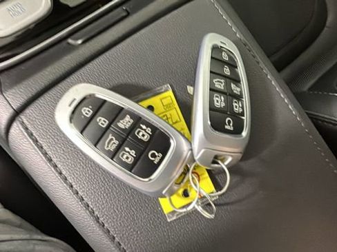 Used 2023 Hyundai Tucson Limited AWD/4WD image 22