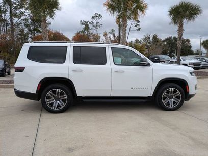 Certified 2024 Jeep Wagoneer Series II w/ Flexible Seating Group