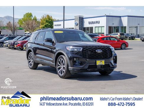 Used 2025 Ford Explorer ST-Line AWD/4WD image 1