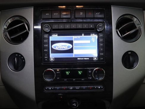 Used 2013 Ford Expedition Limited image 13