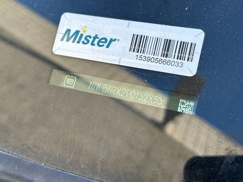 Used 2023 Chevrolet Camaro LT image 2