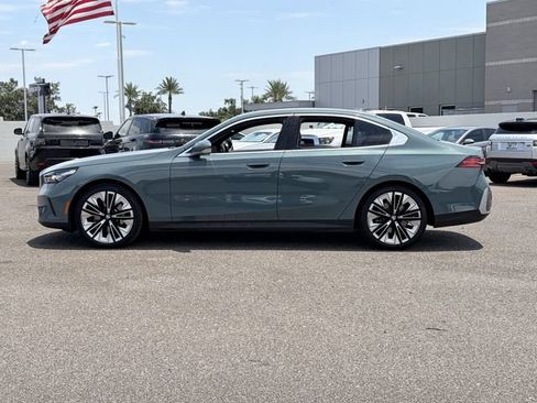 Used 2025 BMW 530i RWD image 10