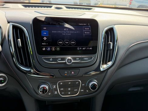 Used 2023 Chevrolet Equinox RS w/ RS Leather Package image 12