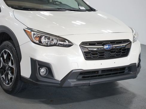 Used 2019 Subaru Crosstrek 2.0i Premium w/ Eyesight System image 4