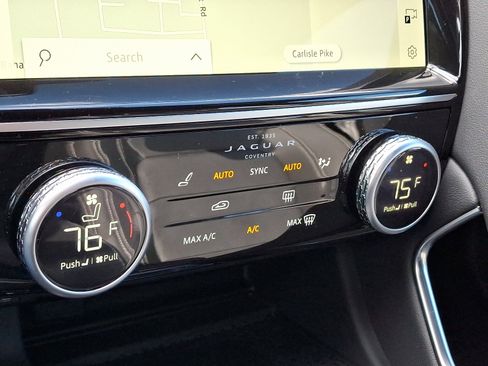 New 2024 Jaguar E-PACE R-Dynamic SE image 14